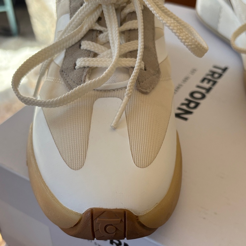 Tretorn Women's Sneakers - Volley - NWT - Picture 3 of 6